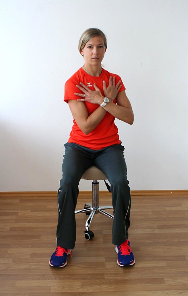 Ruckenfit Ubungen Fur Das Halswirbelsaulensyndrom Physiotherapie Katharina Kleibel