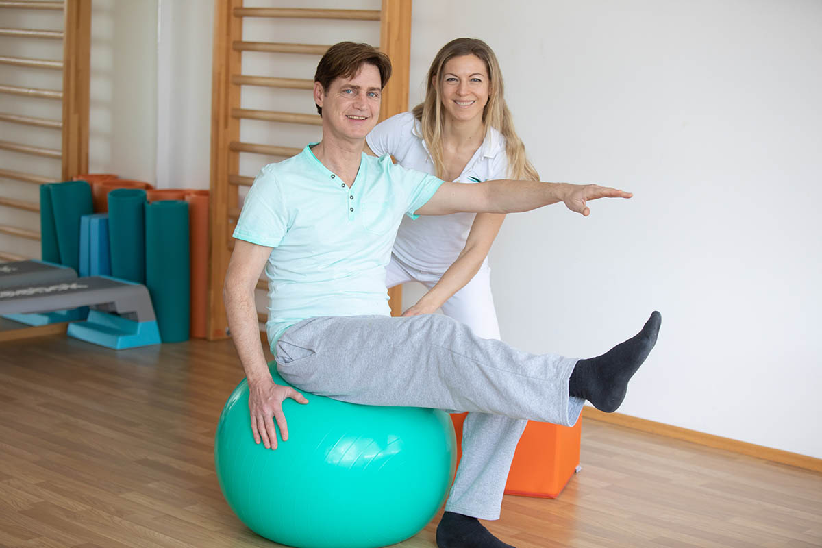 Read more about the article Regelmäßige Bewegung wirkt positiv bei Rheuma